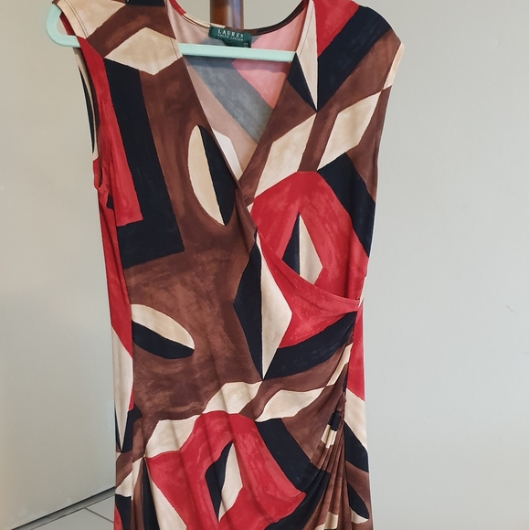 Dress - Picture 1 of 3